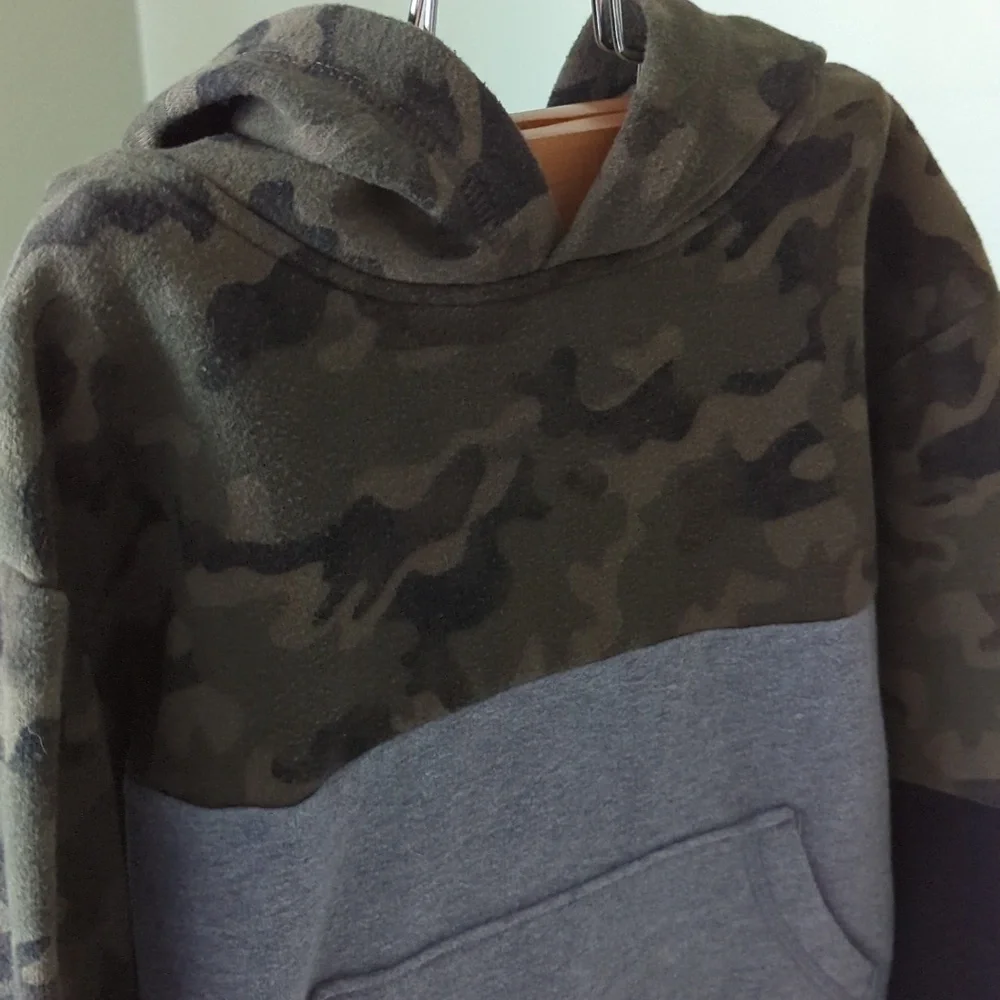 Jumping Beans Camo Hoodie gray green 4t